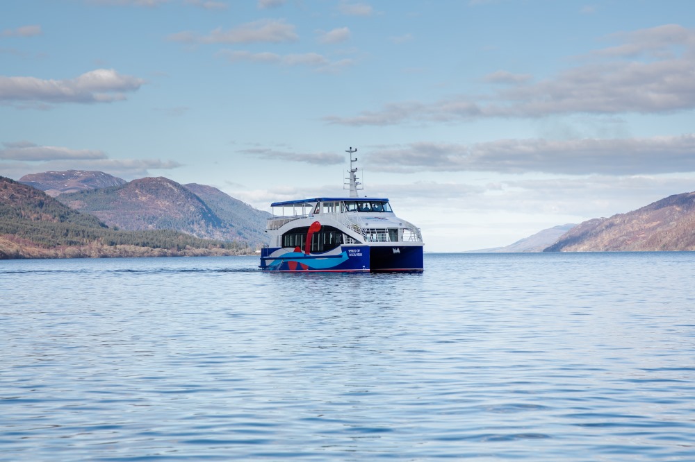 Cruise Loch Ness boat sailing on Loch Ness