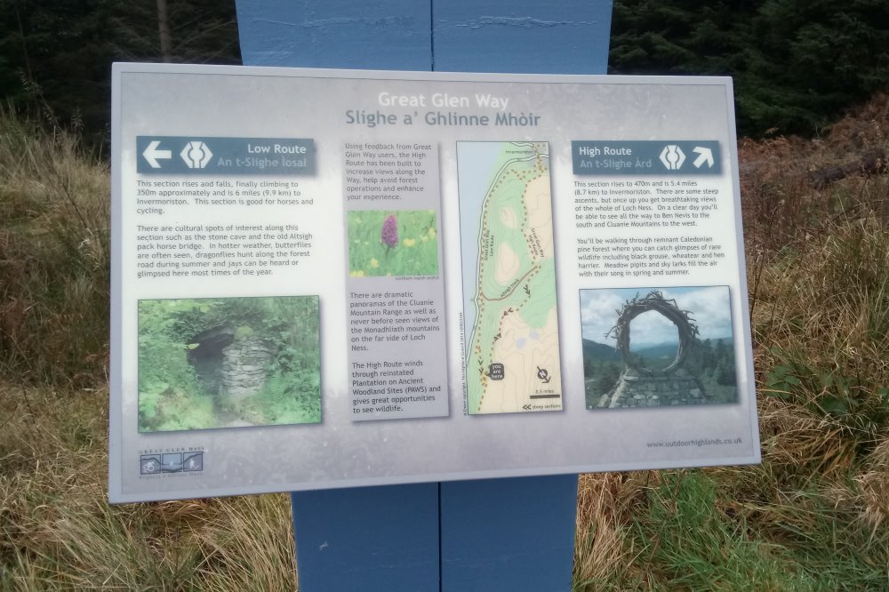 High route and Low route near Drumnadrochit Signpost for high route and low route on the Great Glen Way