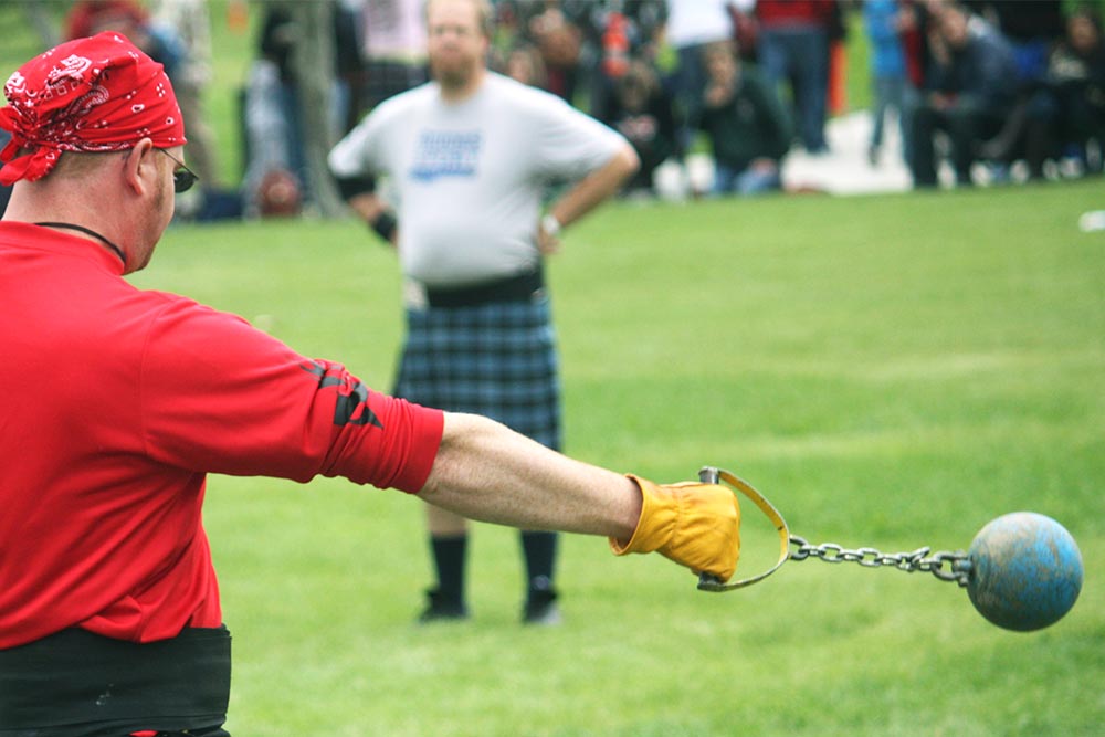 highland games hammer throwing